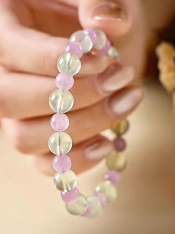 Zodiac aligned crystal bracelet